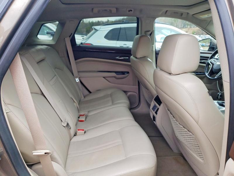 46821336 :رقم المزاد ، 3GYFNCE38FS529479 vin ، 2015 Cadillac Srx مزاد بيع