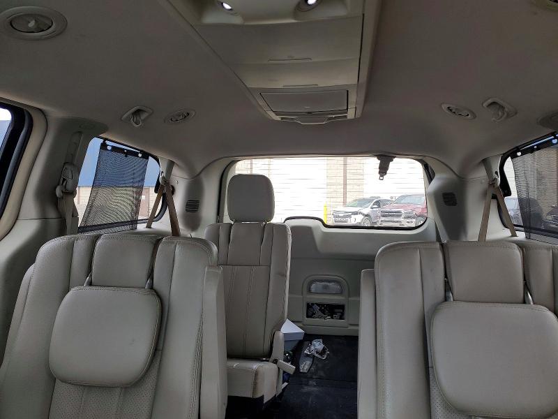 45951416 :رقم المزاد ، 2C4RC1CG3DR758097 vin ، 2013 Chrysler Town & Country مزاد بيع