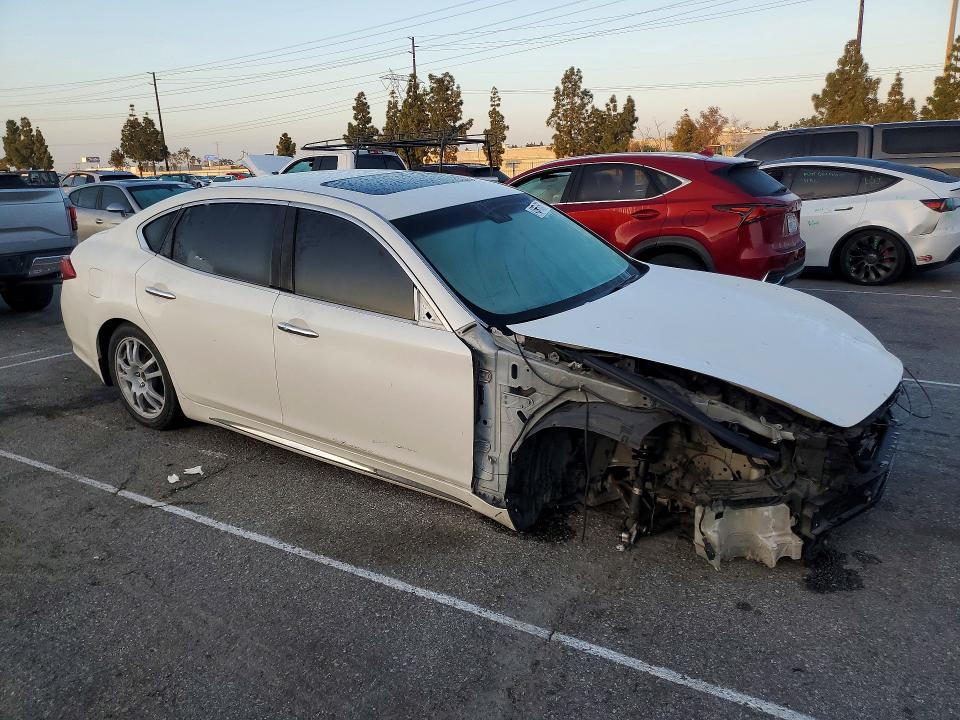 Продажа на аукционе авто 2016 Infiniti Q70l, vin: JN1BY1PP3GM630076, номер лота: 45616396
