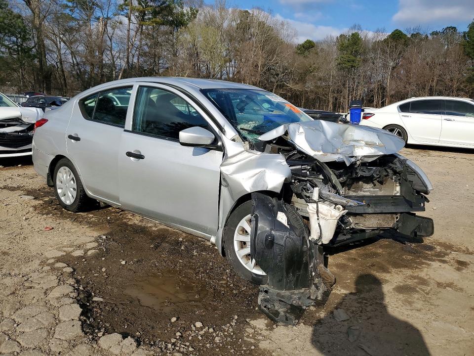 Продаж на аукціоні авто 2018 Nissan Versa, vin: 3N1CN7AP5JL832511, номер лоту: 79801395