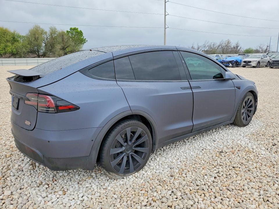 41966726 :رقم المزاد ، 7SAXCBE6XNF334501 vin ، 2022 Tesla Model X مزاد بيع