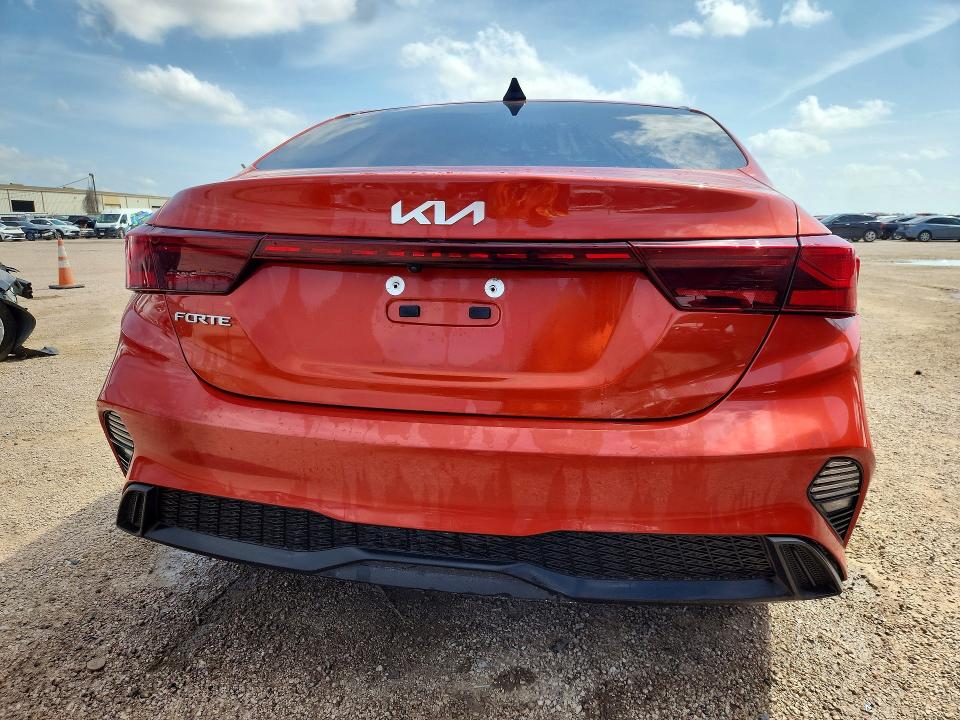 2022 Kia Forte მანქანა იყიდება აუქციონზე, vin: 3KPF24AD3NE457610, აუქციონის ნომერი: 41602096