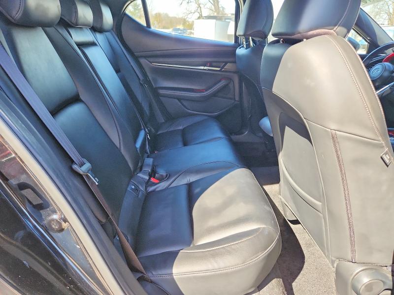 46935476 :رقم المزاد ، JM1BPBLL8M1400586 vin ، 2021 Mazda 3 مزاد بيع