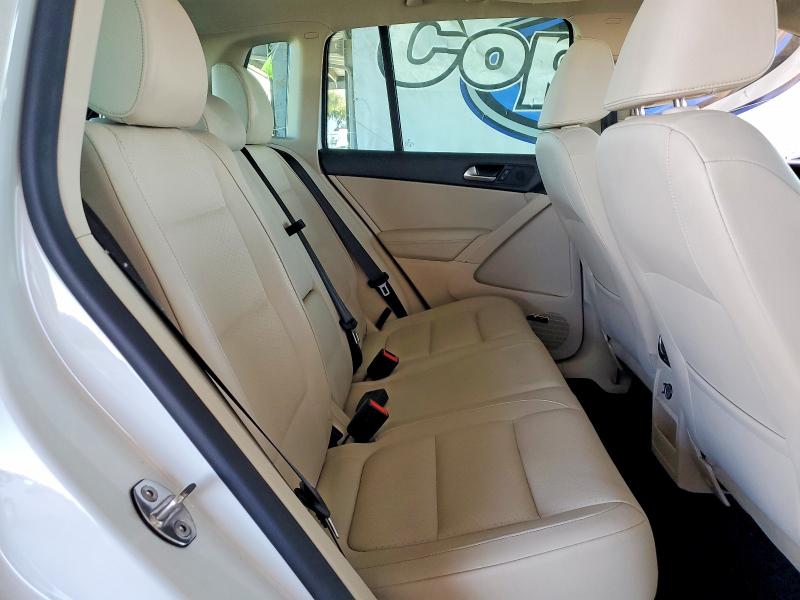 Продажа на аукционе авто 2015 Volkswagen Tiguan, vin: WVGAV7AX7FW569715, номер лота: 46118106