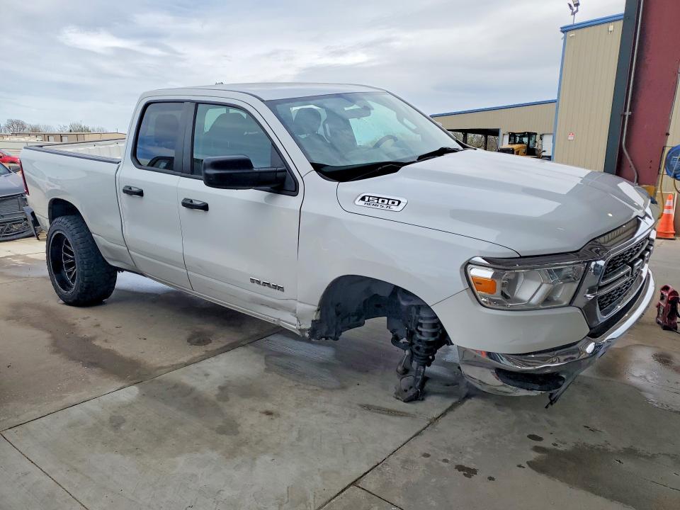 45554236 :رقم المزاد ، 1C6RRECT1KN805941 vin ، 2019 Ram 1500 مزاد بيع