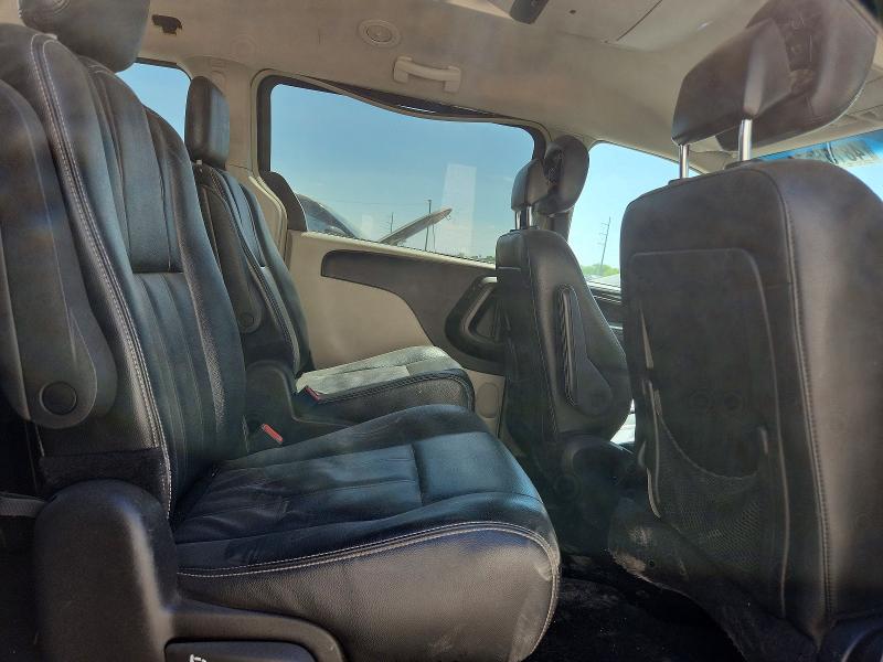 48155176 :رقم المزاد ، 2C4RC1BG0GR165626 vin ، 2016 Chrysler Town & Country مزاد بيع