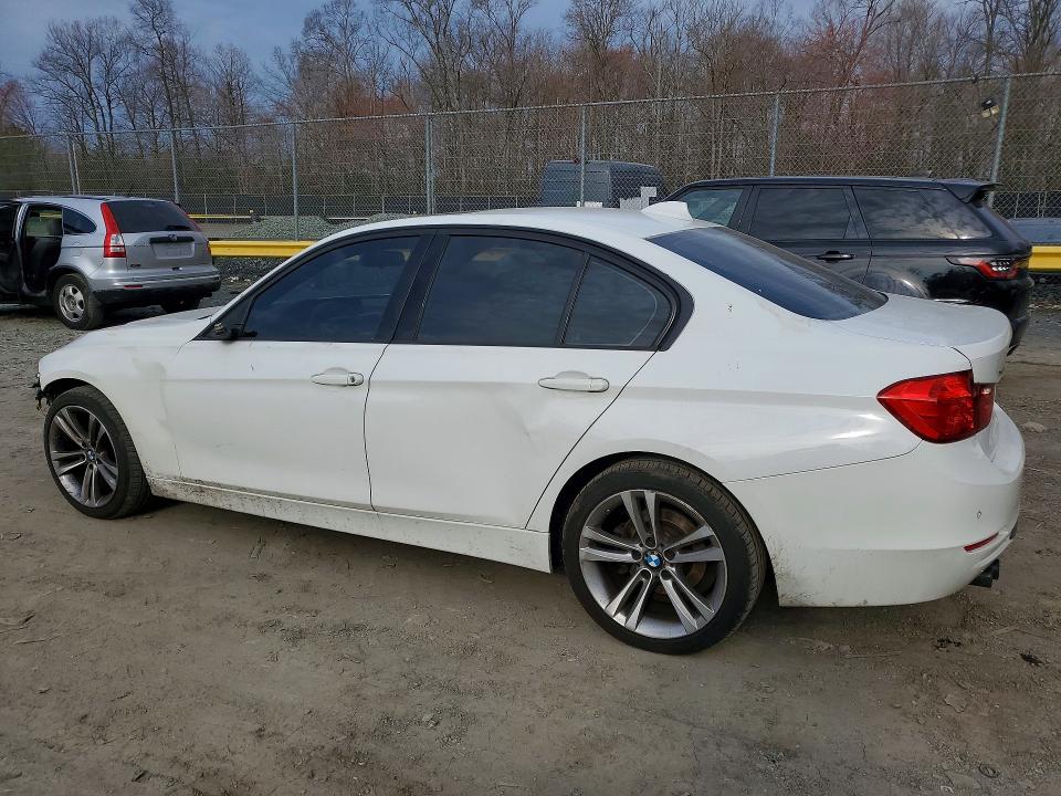 45763106 :رقم المزاد ، WBA3B3G54FNT19243 vin ، 2015 Bmw 328 مزاد بيع