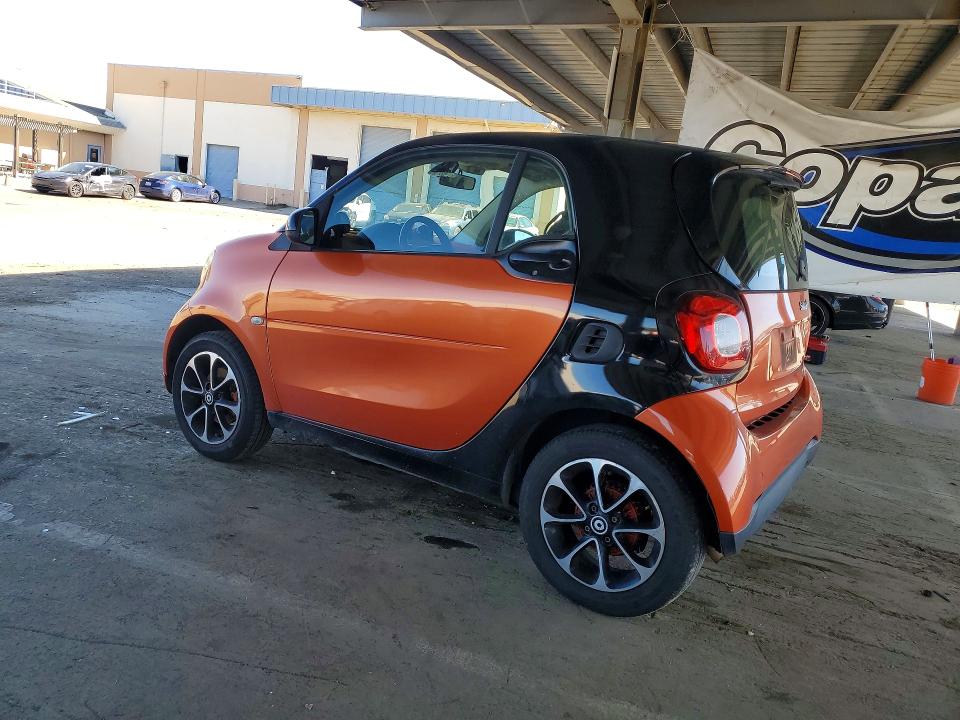 Продажа на аукционе авто 2016 Smart Cars Fortwo, vin: WMEFJ5DA1GK059517, номер лота: 46003416