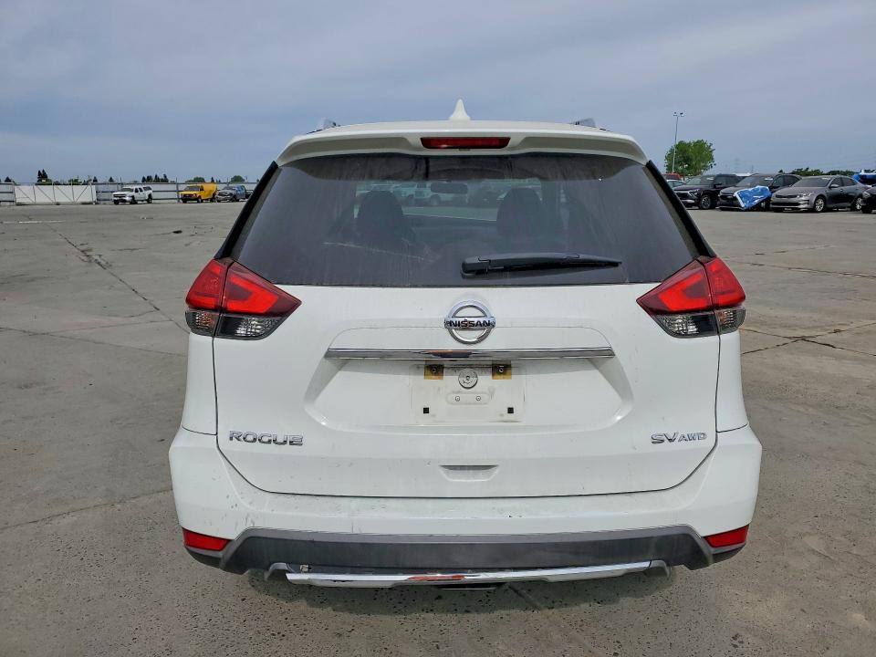 47697546 :رقم المزاد ، KNMAT2MV5HP581379 vin ، 2017 Nissan Rogue مزاد بيع