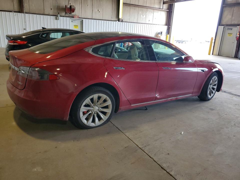 Продажа на аукционе авто 2018 Tesla Model S, vin: 5YJSA1E49JF240545, номер лота: 47569286