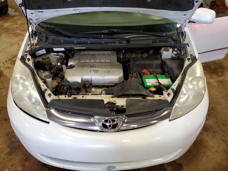 47827486 :رقم المزاد ، 5TDBK22C98S016051 vin ، 2008 Toyota Sienna مزاد بيع