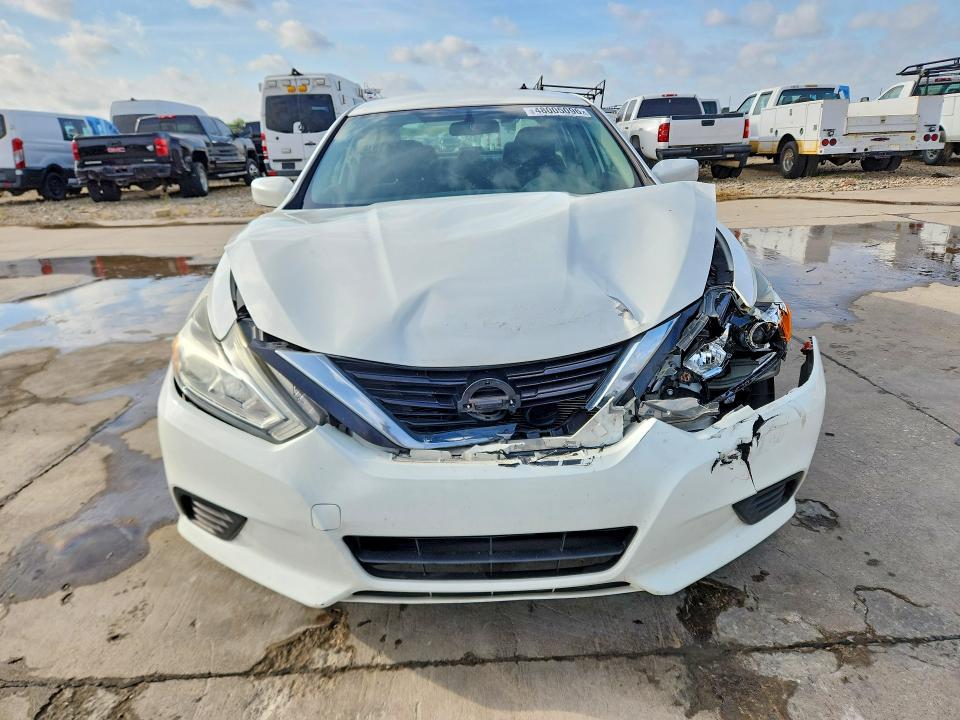 Продаж на аукціоні авто 2018 Nissan Altima, vin: 1N4AL3AP3JC216567, номер лоту: 48005096