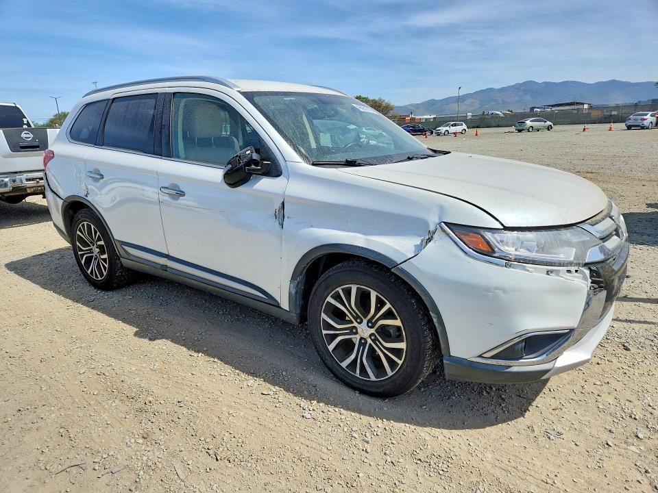 Продаж на аукціоні авто 2017 Mitsubishi Outlander, vin: JA4AD3A36HZ070901, номер лоту: 46061216