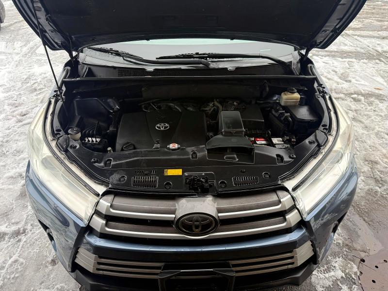 45568616 :رقم المزاد ، 5TDBZRFH5JS910676 vin ، 2018 Toyota Highlander مزاد بيع