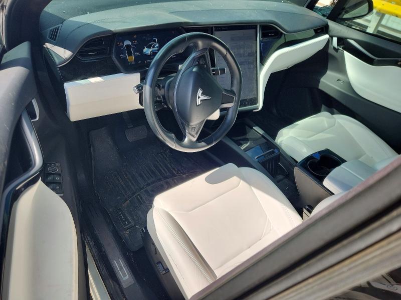 2018 Tesla Model X მანქანა იყიდება აუქციონზე, vin: 5YJXCAE29JF103734, აუქციონის ნომერი: 45674136