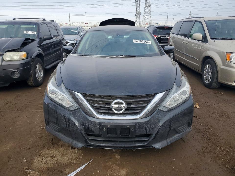 2017 Nissan Altima მანქანა იყიდება აუქციონზე, vin: 1N4AL3AP7HN329386, აუქციონის ნომერი: 47203066