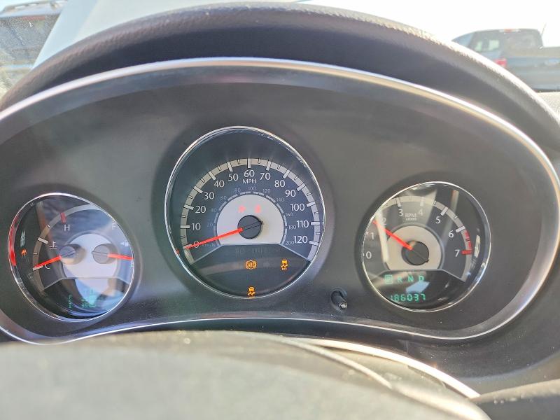 47237466 :رقم المزاد ، 1C3BC2FG2BN505791 vin ، 2011 Chrysler 200 مزاد بيع