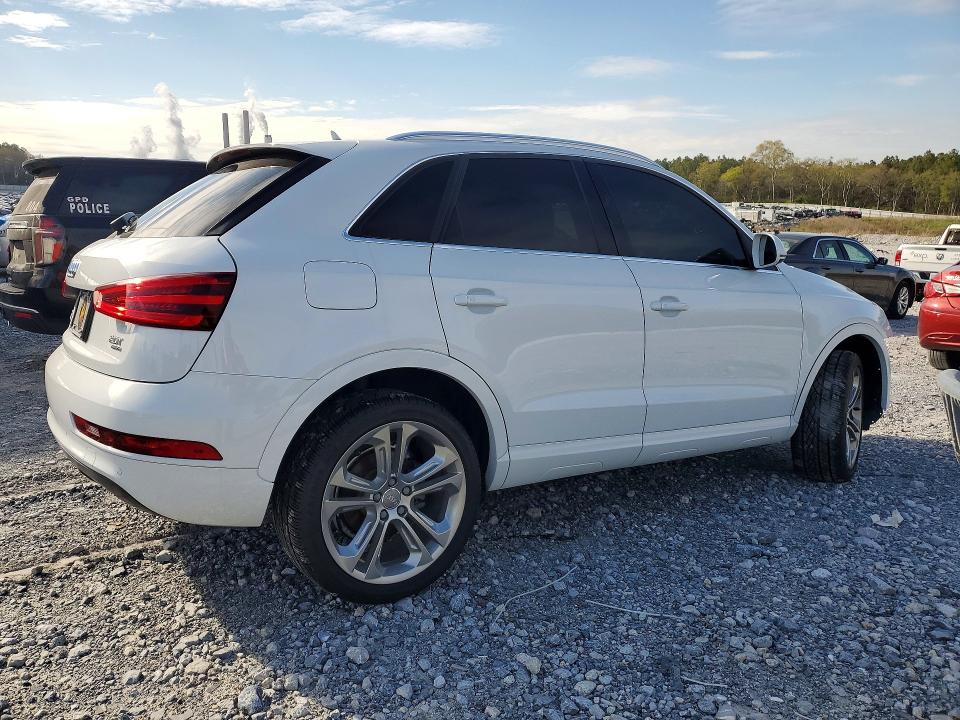 Продажа на аукционе авто 2015 Audi Q3, vin: WA1GFCFS8FR012659, номер лота: 46543656