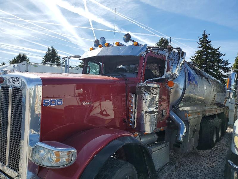 47028476 :رقم المزاد ، 1NPXGGGG40D479577 vin ، 2017 Peterbilt 389 مزاد بيع