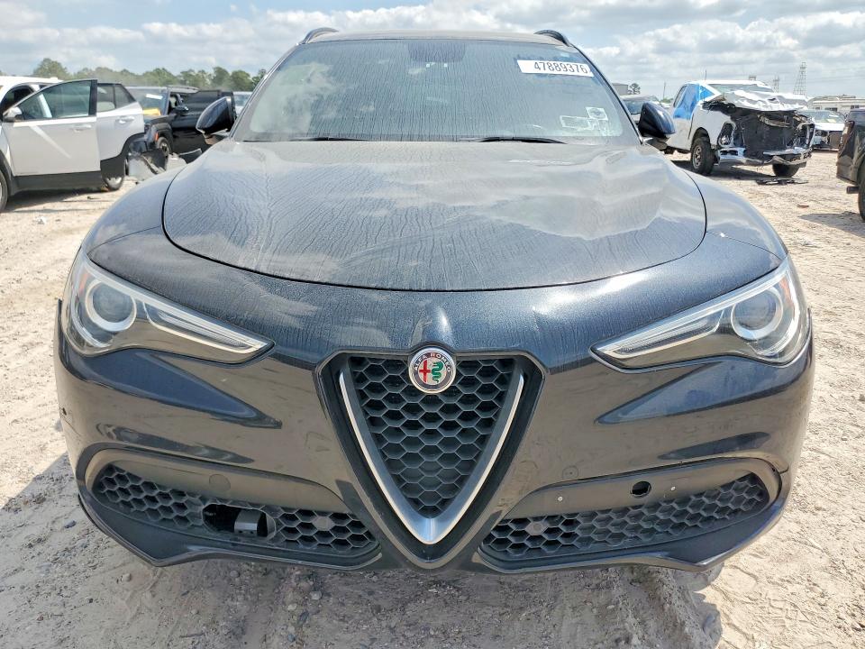 2018 Alfa Romeo Stelvio მანქანა იყიდება აუქციონზე, vin: ZASFAKNN1J7B72951, აუქციონის ნომერი: 47889376