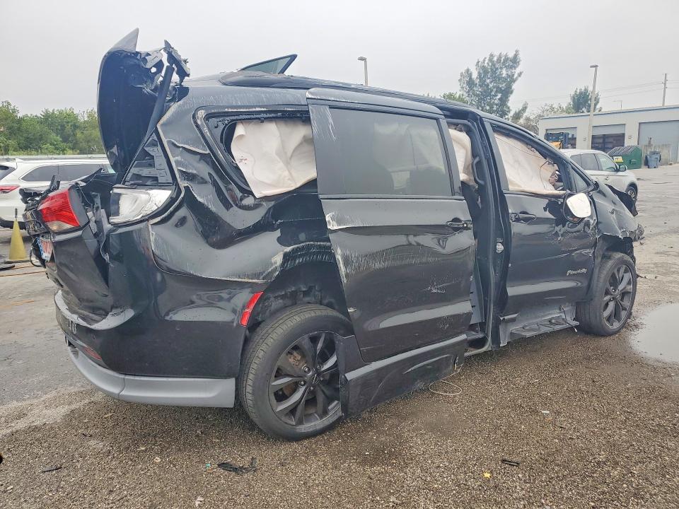 Продаж на аукціоні авто 2019 Chrysler Pacifica, vin: 2C4RC1EG8KR732699, номер лоту: 46319476