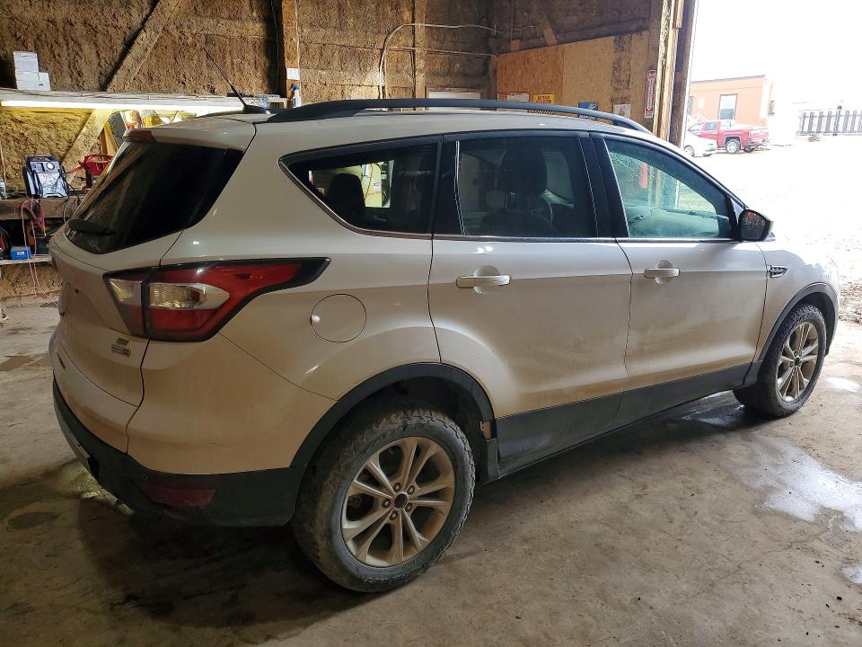 2017 Ford Escape მანქანა იყიდება აუქციონზე, vin: 1FMCU9G96HUA23082, აუქციონის ნომერი: 51625606