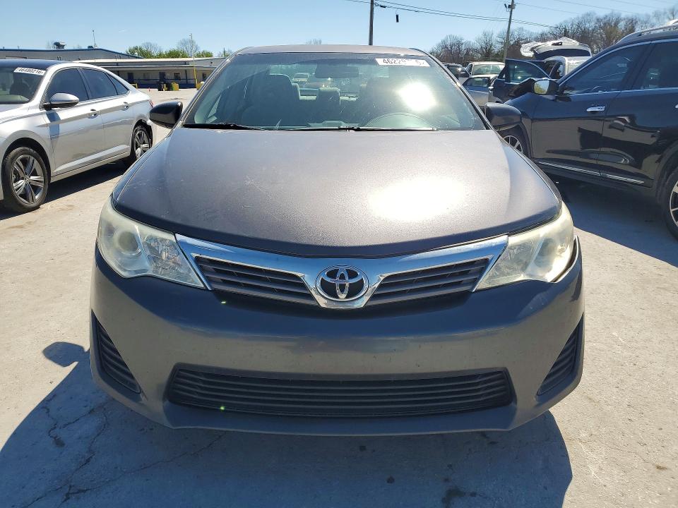 46229706 :رقم المزاد ، 4T1BF1FK3EU854613 vin ، 2014 Toyota Camry مزاد بيع