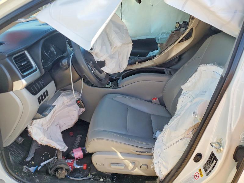 Продажа на аукционе авто 2015 Toyota Highlander, vin: 5TDJKRFHXFS176785, номер лота: 47532146