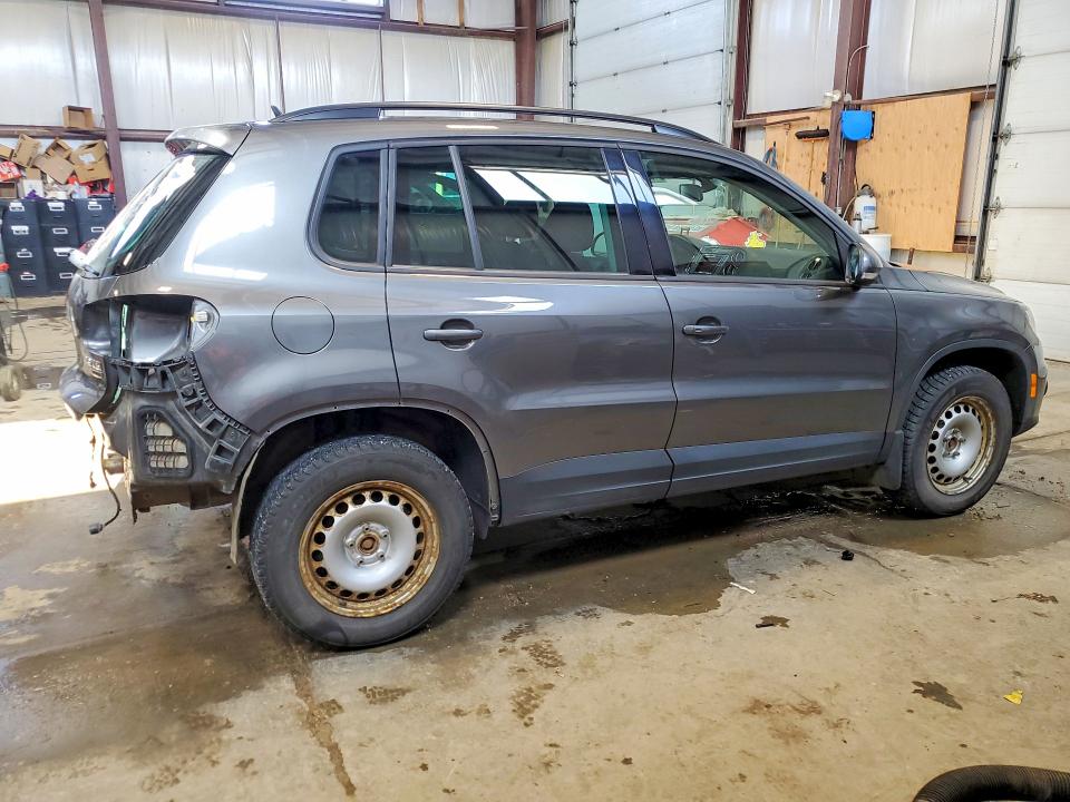 47365846 :رقم المزاد ، WVGJV7AX7GW584927 vin ، 2016 Volkswagen Tiguan مزاد بيع