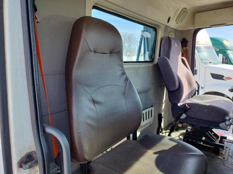 2017 Volvo Vnl მანქანა იყიდება აუქციონზე, vin: 4V4N39TG6HN988155, აუქციონის ნომერი: 46200546