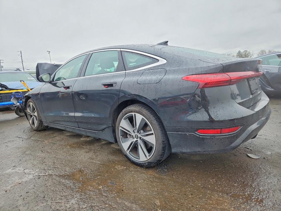 45811626 :رقم المزاد ، WAU2DAGH6SA025087 vin ، 2025 Audi A6 E-tron مزاد بيع