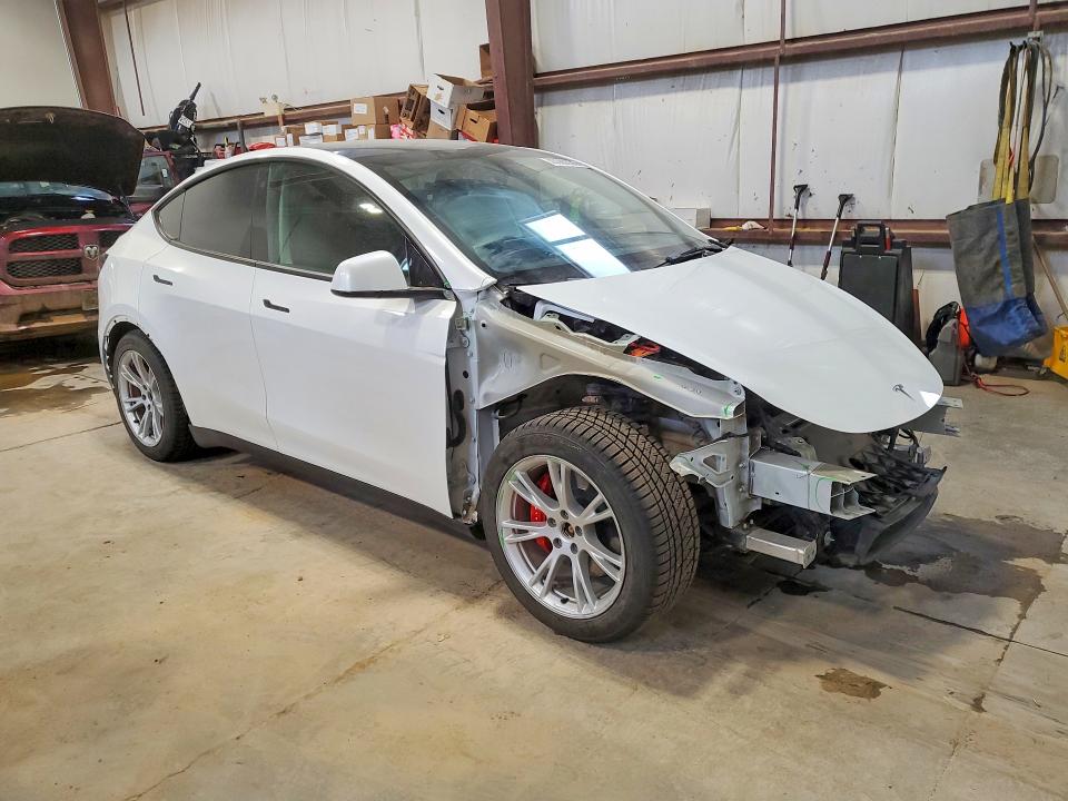 Продажа на аукционе авто 2022 Tesla Model Y, vin: 7SAYGDEF8NF382437, номер лота: 45500936