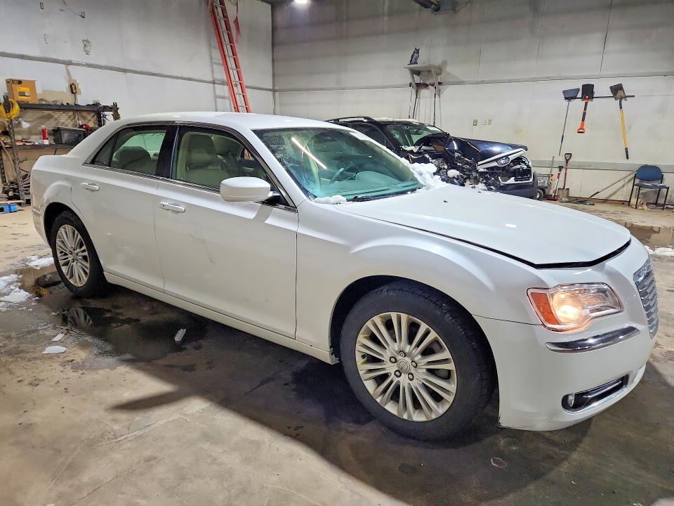 79639805 :رقم المزاد ، 2C3CCARG1EH308800 vin ، 2014 Chrysler 300 مزاد بيع