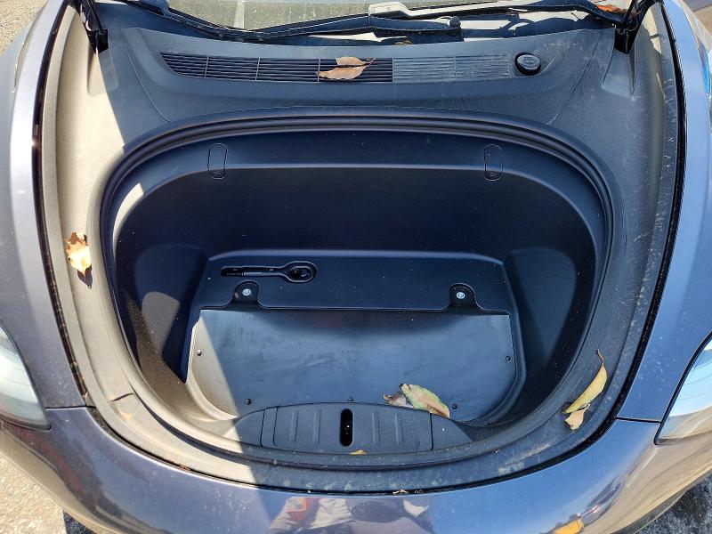 46396006 :رقم المزاد ، 5YJ3E1EB7JF114370 vin ، 2018 Tesla Model 3 مزاد بيع