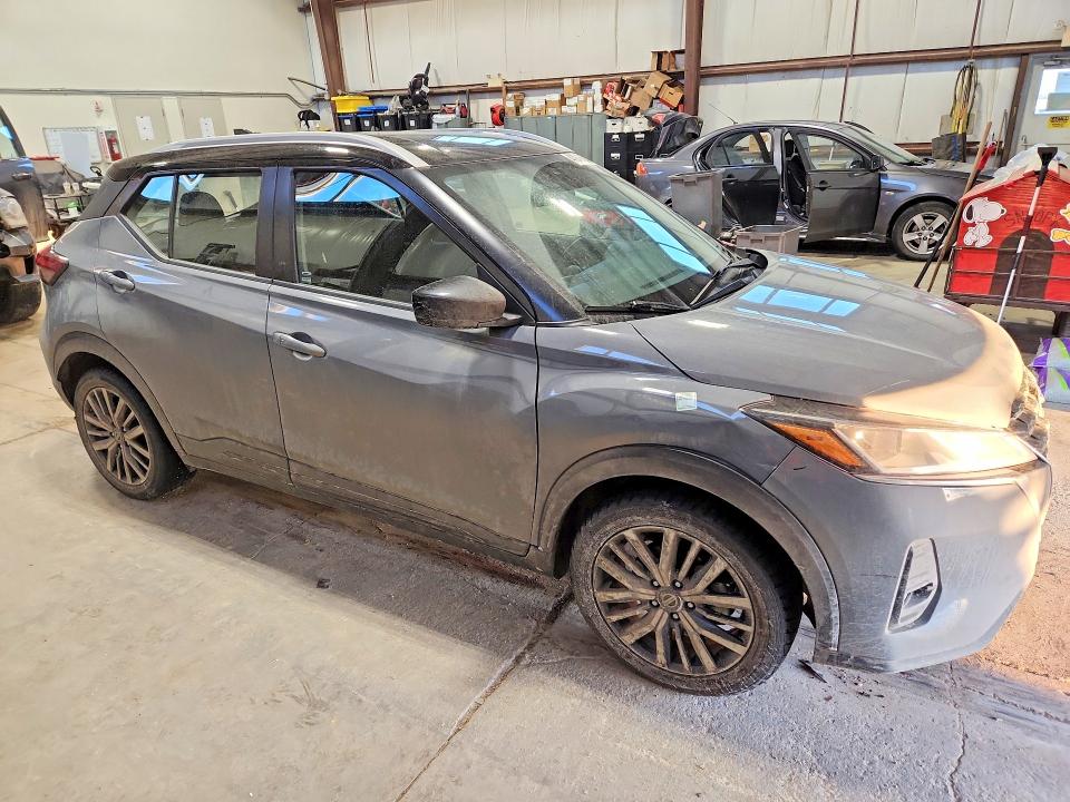41946566 :رقم المزاد ، 3N1CP5CV5ML543627 vin ، 2021 Nissan Kicks مزاد بيع