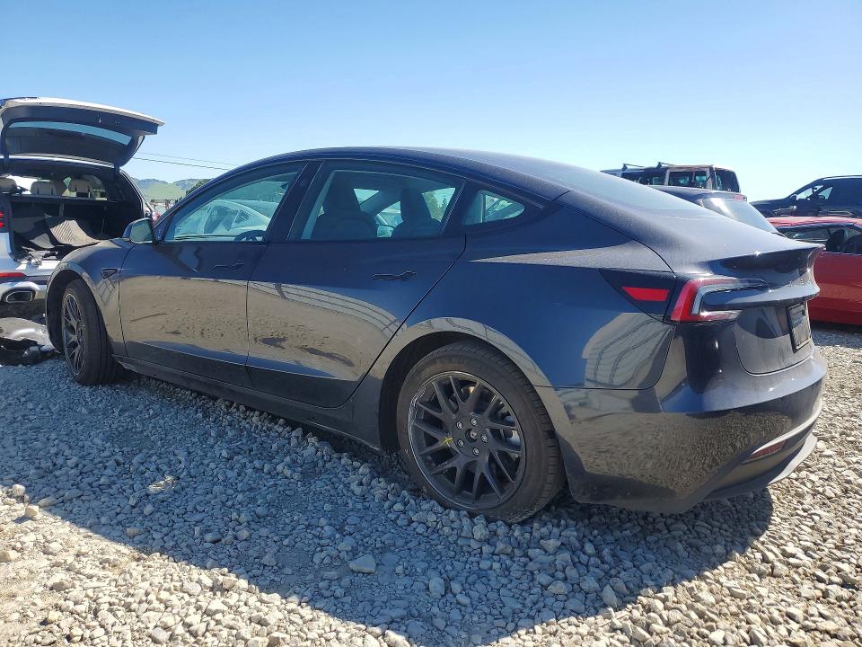 41743336 :رقم المزاد ، 5YJ3E1EA1SF886016 vin ، 2025 Tesla Model 3 مزاد بيع