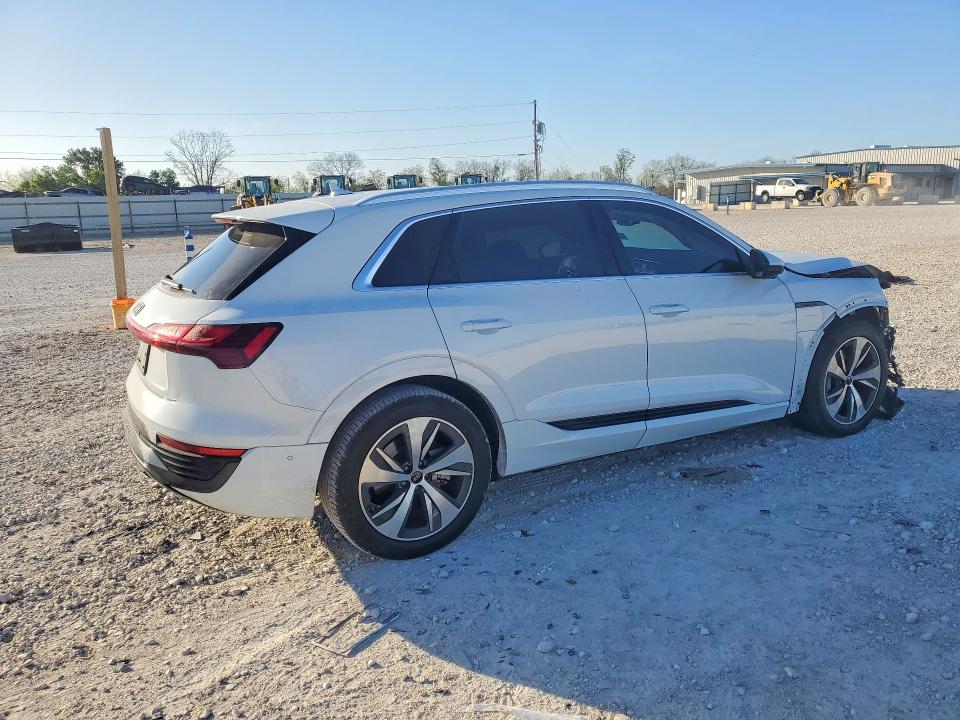 Aukcja sprzedaży 2024 Audi Q8 E-tron, vin: WA15ABGE1RB013500, numer aukcji: 46719886