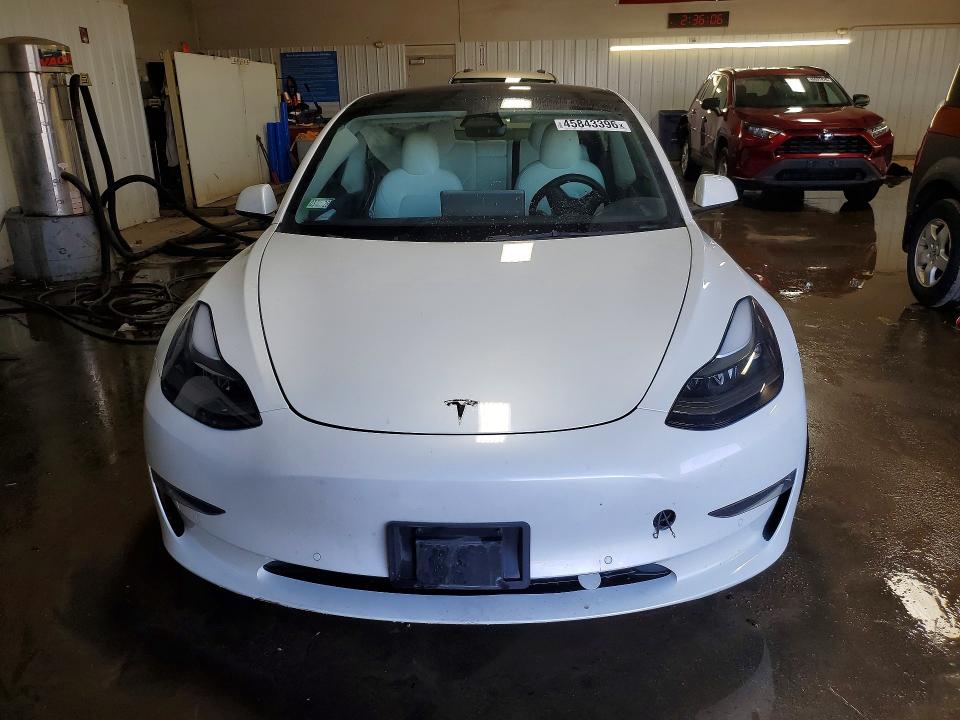 45843396 :رقم المزاد ، 5YJ3E1EA6NF346830 vin ، 2022 Tesla Model 3 مزاد بيع