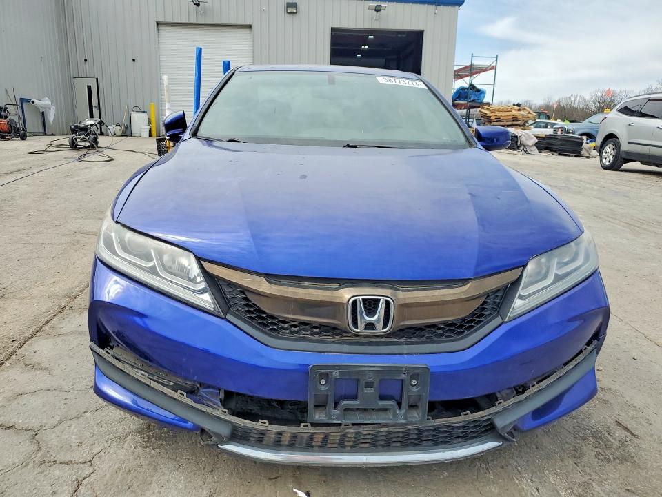 38773273 :رقم المزاد ، 1HGCT1B89HA008893 vin ، 2017 Honda Accord مزاد بيع