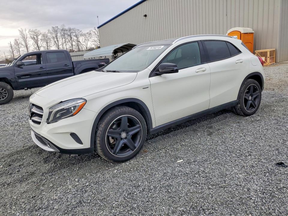 Продаж на аукціоні авто 2015 Mercedes-benz Gla, vin: WDCTG4GB1FJ035845, номер лоту: 79758315