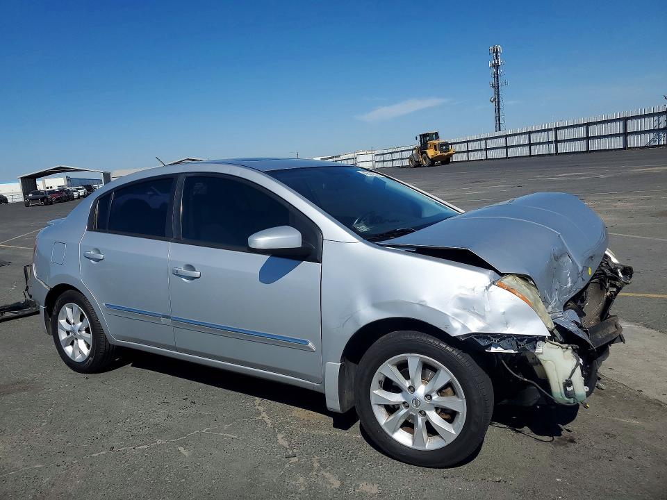 2011 Nissan Sentra მანქანა იყიდება აუქციონზე, vin: 3N1AB6AP0BL694940, აუქციონის ნომერი: 45574576
