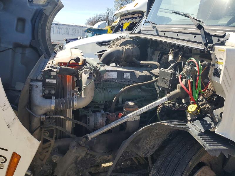 Продаж на аукціоні авто 2022 Volv Vn, vin: 4V4NC9EH5NN319229, номер лоту: 46874066