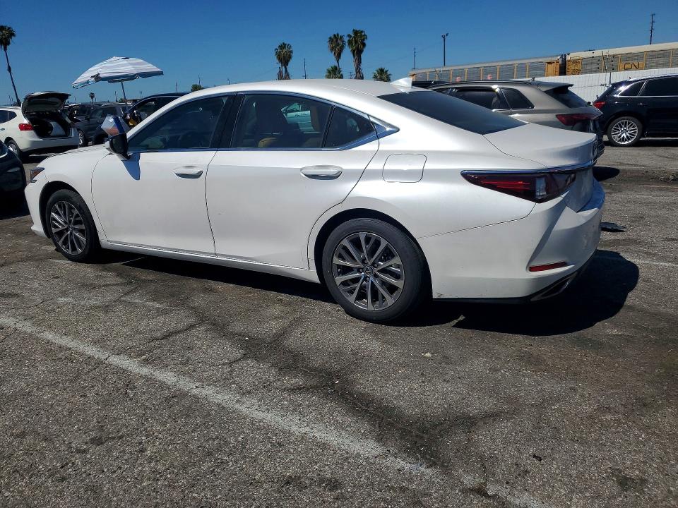 47027816 :رقم المزاد ، 58ACZ1B1XRU175915 vin ، 2024 Lexus Es 350 مزاد بيع