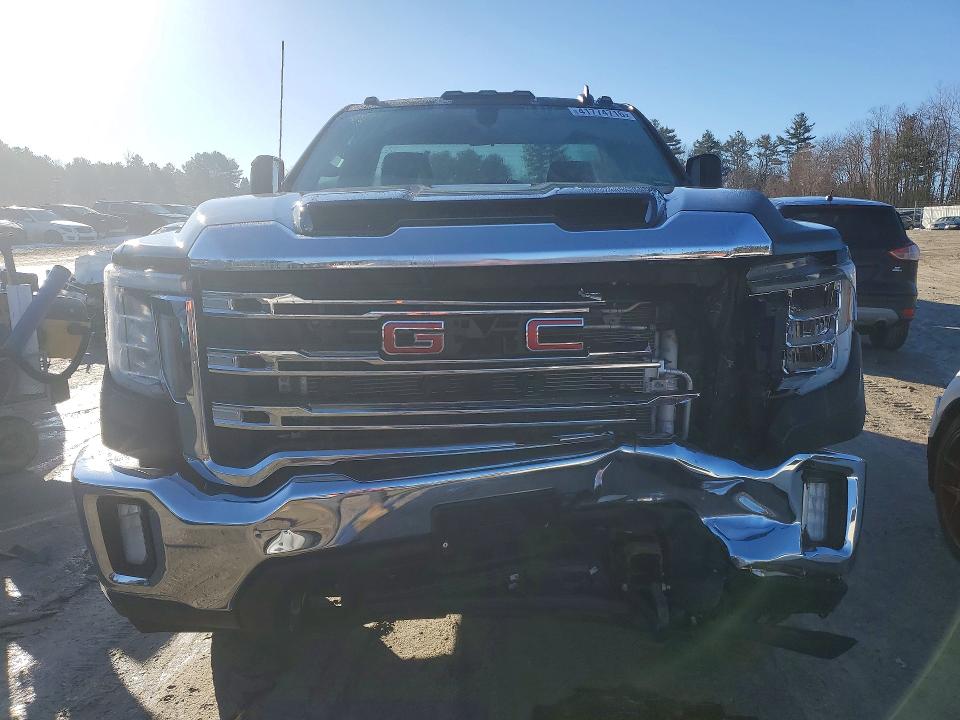 41774716 :رقم المزاد ، 1GT39TEY4NF346334 vin ، 2022 Gmc Sierra مزاد بيع
