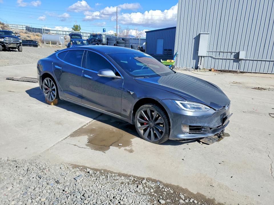 Продажа на аукционе авто 2016 Tesla Model S, vin: 5YJSA1E40GF177621, номер лота: 79444495