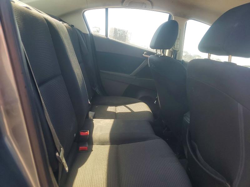 46700776 :رقم المزاد ، JM1BL1U72D1758175 vin ، 2013 Mazda 3 مزاد بيع