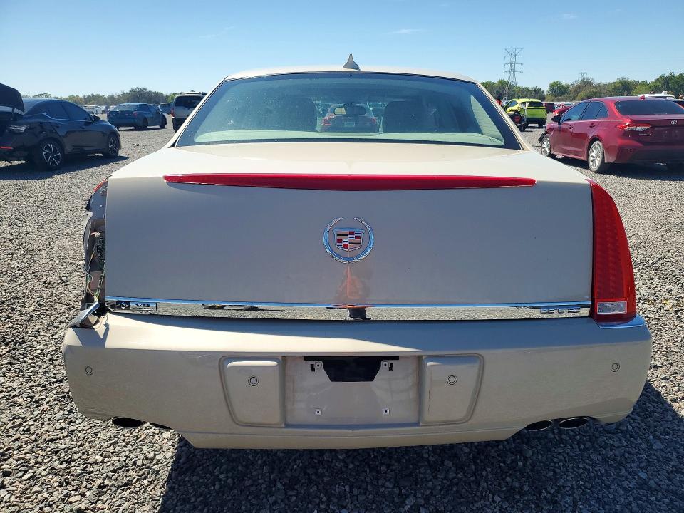 46748446 :رقم المزاد ، 1G6KD5EY5AU104344 vin ، 2010 Cadillac Dts مزاد بيع