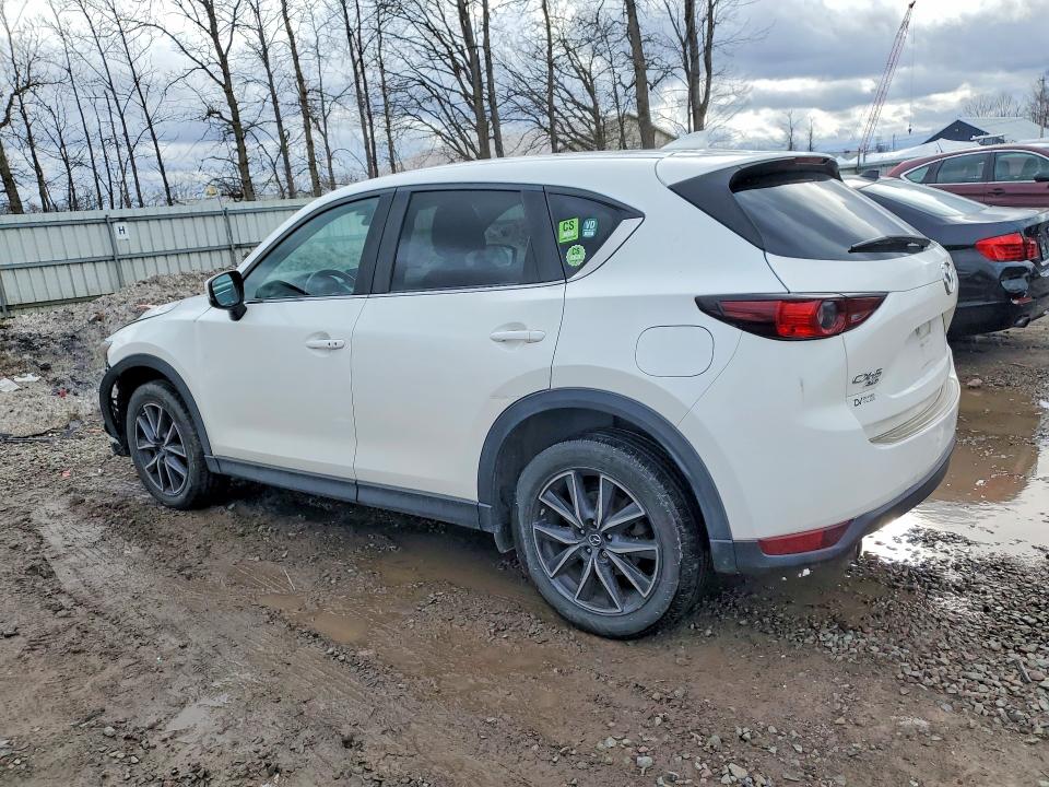 Продажа на аукционе авто 2018 Mazda Cx-5, vin: JM3KFBCM7J0401250, номер лота: 45738156