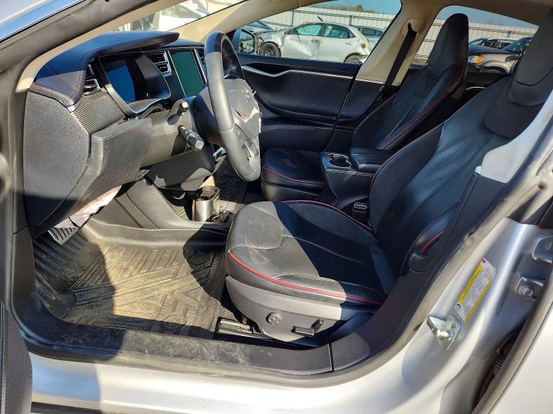 2014 Tesla Model S მანქანა იყიდება აუქციონზე, vin: 5YJSA1H15EFP40113, აუქციონის ნომერი: 48244906