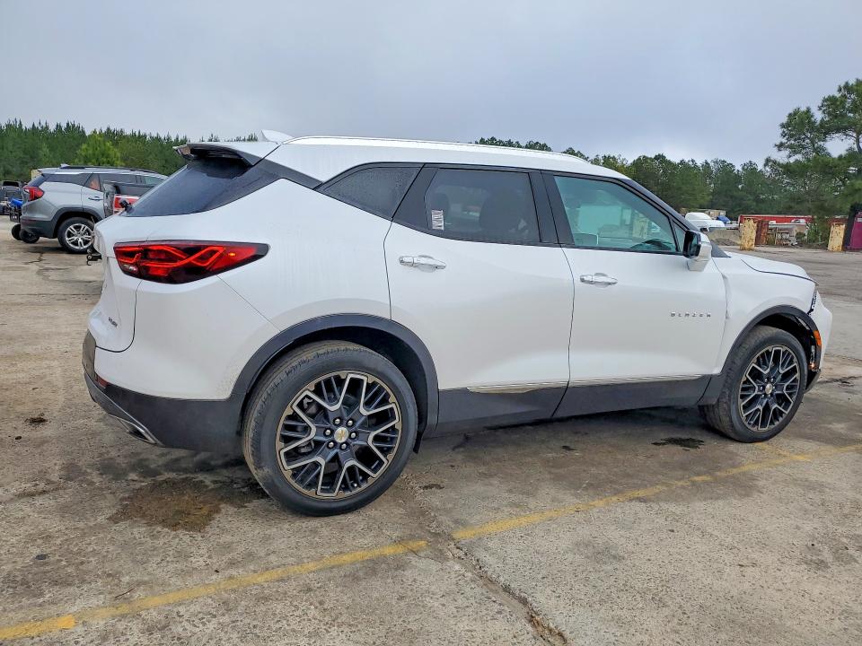 Продаж на аукціоні авто 2023 Chevrolet Blazer, vin: 3GNKBFR4XPS103643, номер лоту: 79826485